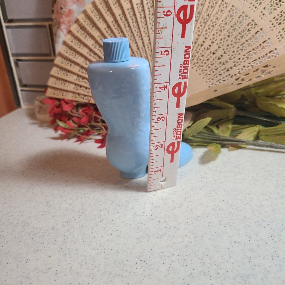 Light Blue Boot-Shaped Decorative Bottle AVON Collectible Bottle Empty - Picture 5 of 8